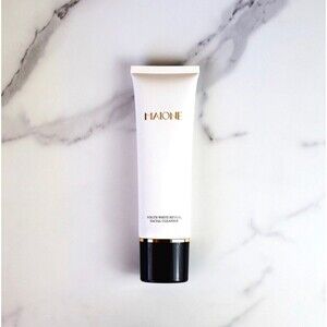 MAIONE Youth White Reveal Facial Cleanser 125 ml/4.3 fl oz - New In Box